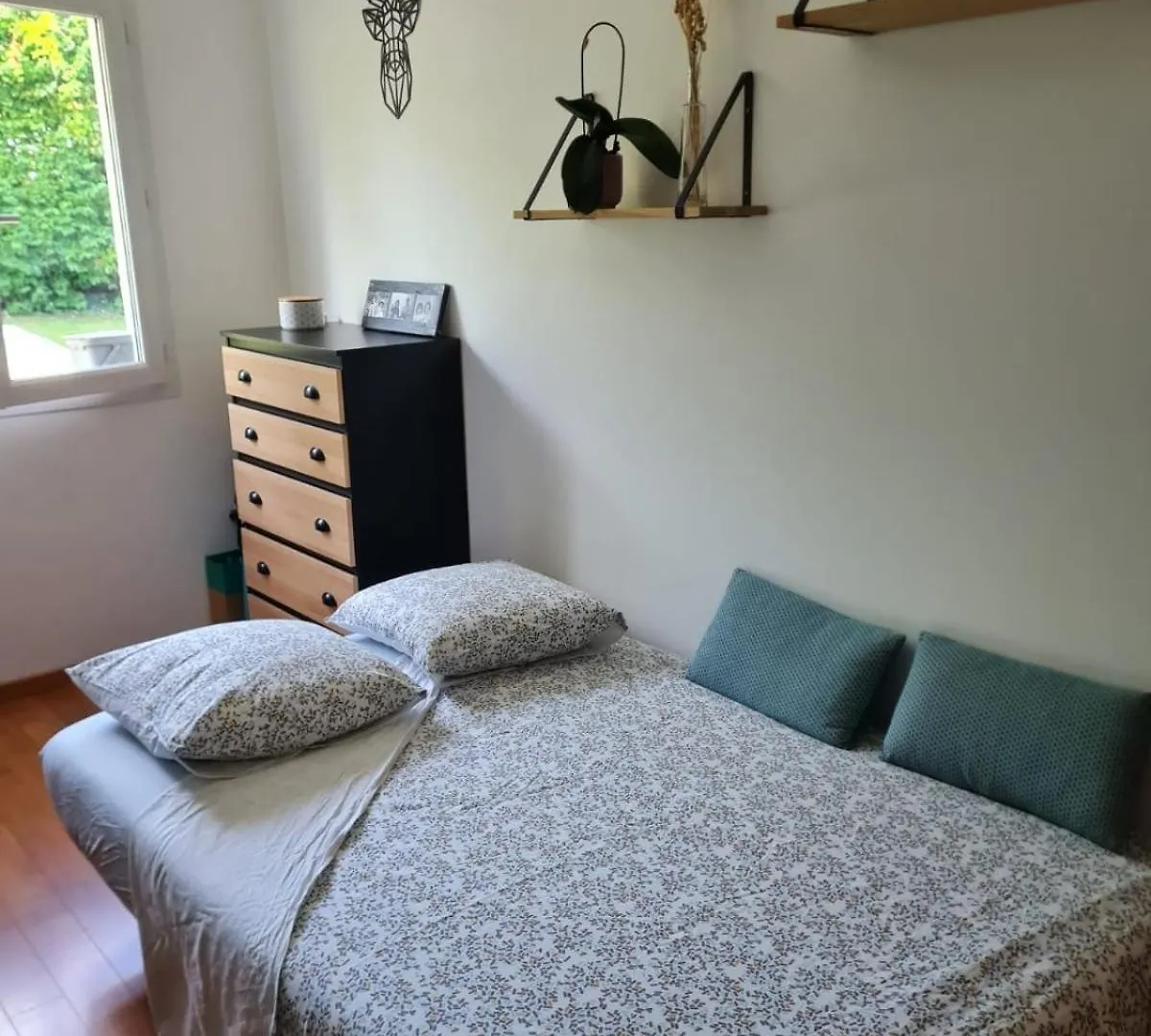Holiday home Maison Familiale Avec Piscine Aix-les-Bains