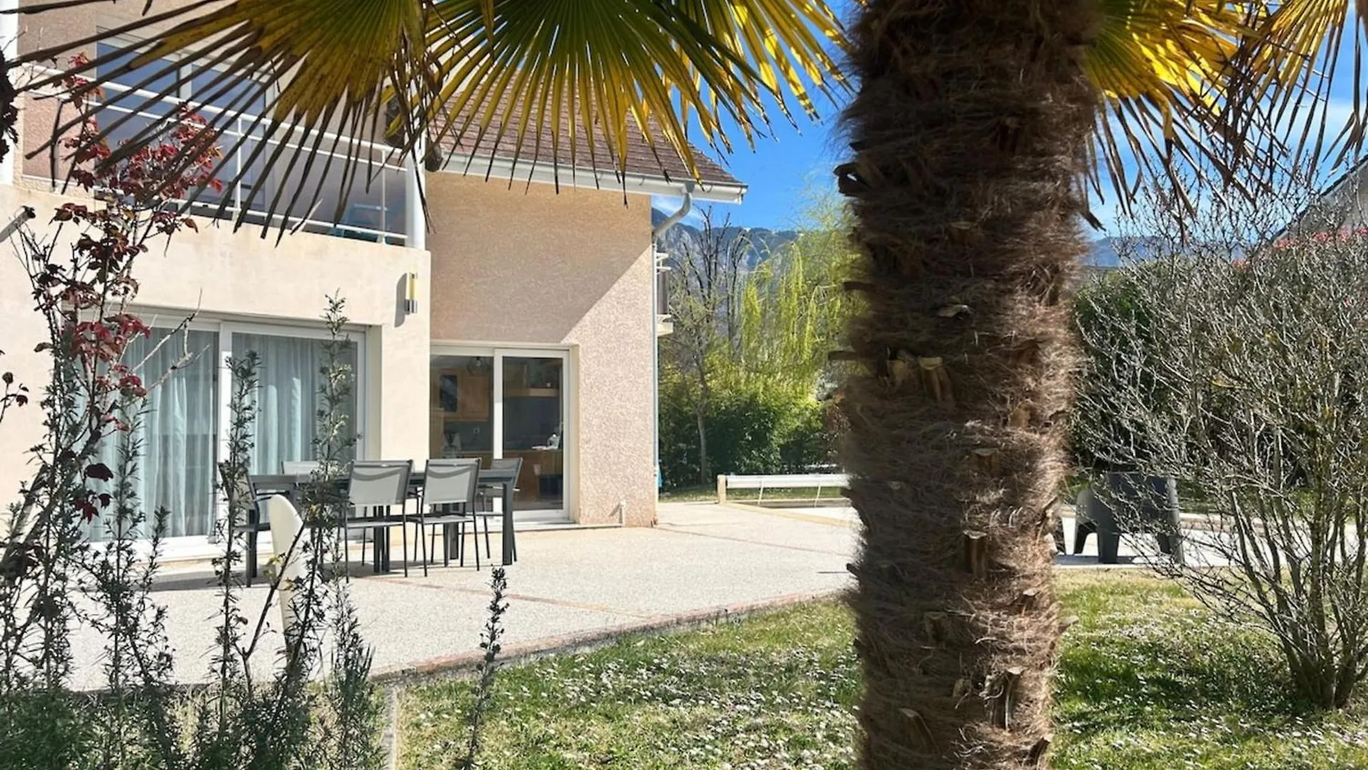 Maison Familiale Avec Piscine Aix-les-Bains Holiday home